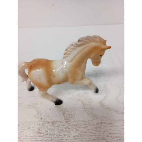 Vintage Ceramic Pottery Palomino Horse Pony Figurine Prancing Collectible Japan - Picture 6 of 11